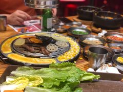 -青瓦炭韩潮烤肉(花园道店)