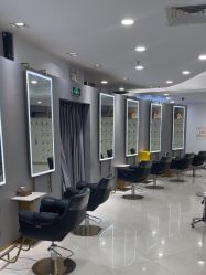 点击看大图 -八佰伴8008星级形象店