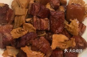 Eight-Character Braised Pork