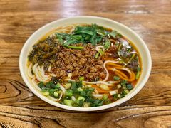 纯正云南小锅米线-遇见阿家村云南菜(魏公村店)