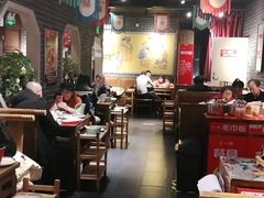 大堂-刘一锅筋头巴脑(鲅鱼圈万达店)