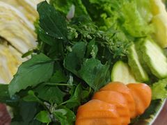 -原林野山菌火锅·炒菌(关上野生菌一条街店)
