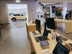 -华为授权体验店(中山公园来福士)