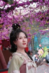 -天星轩汉服(中贸广场店)