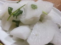 炝拌萝卜-嘉峪关伊俩寺烤肉店