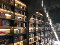 -CGV影城(滨江天街IMAX店)
