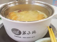 -苏小北旋转小火锅(鲁商广场店)