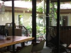 -植物园哈利亚餐厅