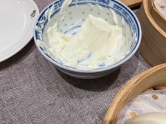-香港百合居(LCM置汇旭辉广场店)