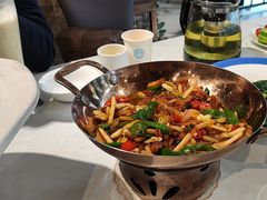 -香山湖家家宴(中山陵店)
