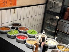 -黔有有贵州酸汤夺夺粉火锅(五味十字店)