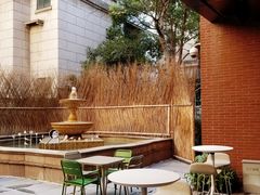 -潮一不贰·法式甜品·生日蛋糕·西式简餐(外滩店)