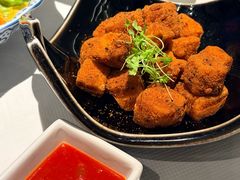 黑松露脆皮豆腐粒-桂满陇·蟹黄小笼汤包(环球港店)