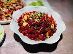 -冰冰龙虾·江湖菜·花园江景餐厅