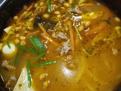 -蒙自源米线大王(东站店)