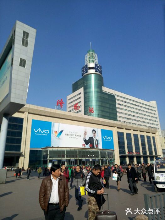 济南火车站图片