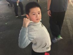 -六合夜市
