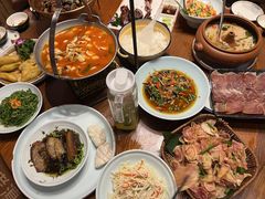 -老滇山寨•云南特色菜•地方菜•民族风情歌舞表演(金碧店)