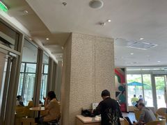 -星巴克臻选(莘庄仲盛店)