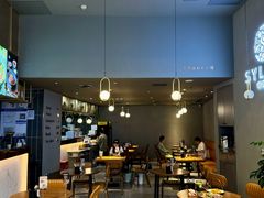 -POKEE VIA&Brunch·维娅(重庆来福士店)