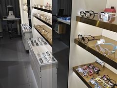 -视野联行眼镜•蔡司•依视路(温江店)