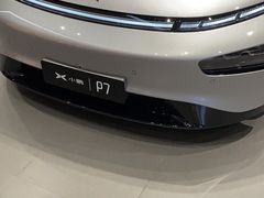 -小鹏汽车体验中心(苏州龙湖狮山天街店)