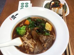 -贯一台湾牛肉面(八一七中路店)