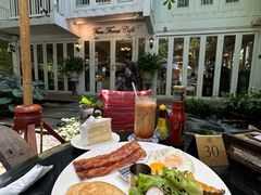 -Fern Forest Cafe