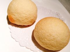脆皮流沙包-皇朝会.经典传统粤菜(外滩店)