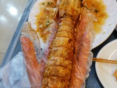 -覃记海鲜美食餐厅