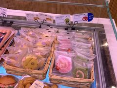 -巴黎贝甜(华堂新辰汇店)