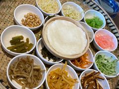 -包整·丝娃娃(一览甲秀楼风景店)