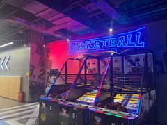 -世代星球·保龄球·镭战真人CS·团建(杨浦店)