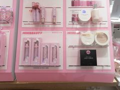 -名创优品(江南新地店)