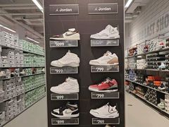 -NIKE上海青浦优选体验店