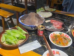 -憨孃孃·重庆老火锅(红山黑金店)