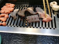 -臻牛烤肉