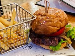 牛肉汉堡-Arrow Factory Brewing箭厂啤酒