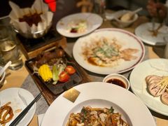 -穹六人间 people 6(岳阳路店)