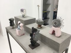 -胶囊画廊