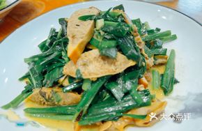 Stir-fried Clams with Leeks