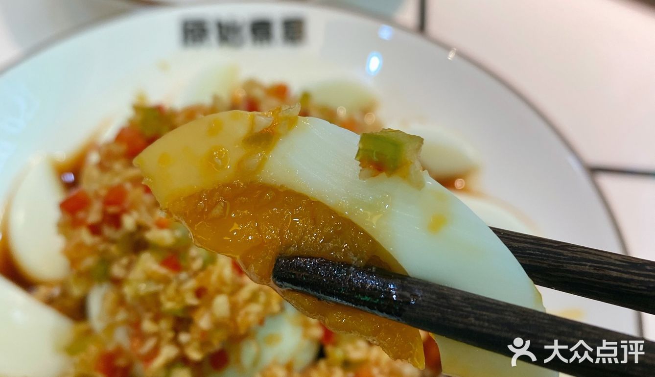 围着热气腾腾的锅也太食欲了吧