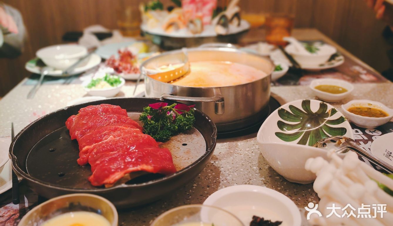 成都探店｜泰式海鲜火锅，甜品小吃冰淇淋免费吃~