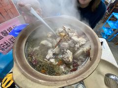 -广味炭炉鸡煲(宝业路分店)