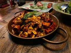 -SISTERS BAR RESTAURANT川意酒馆(嘉善老市H楼店)
