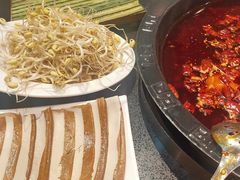-渝宗老灶火锅(巴国城店)