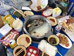 -马路边边·成都串串(翠柏路店)