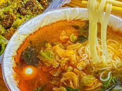 -二钢串叔麻辣烫(华龙大厦店)