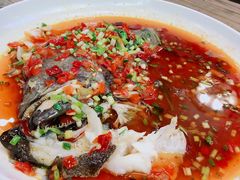 剁椒鸦片鱼头-毛胡子牛羊餐馆(武宁路店)