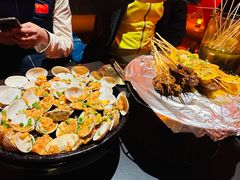 -何师烧烤Pro ·江湖川菜·小龙虾·精酿啤酒(太古里旗舰店)